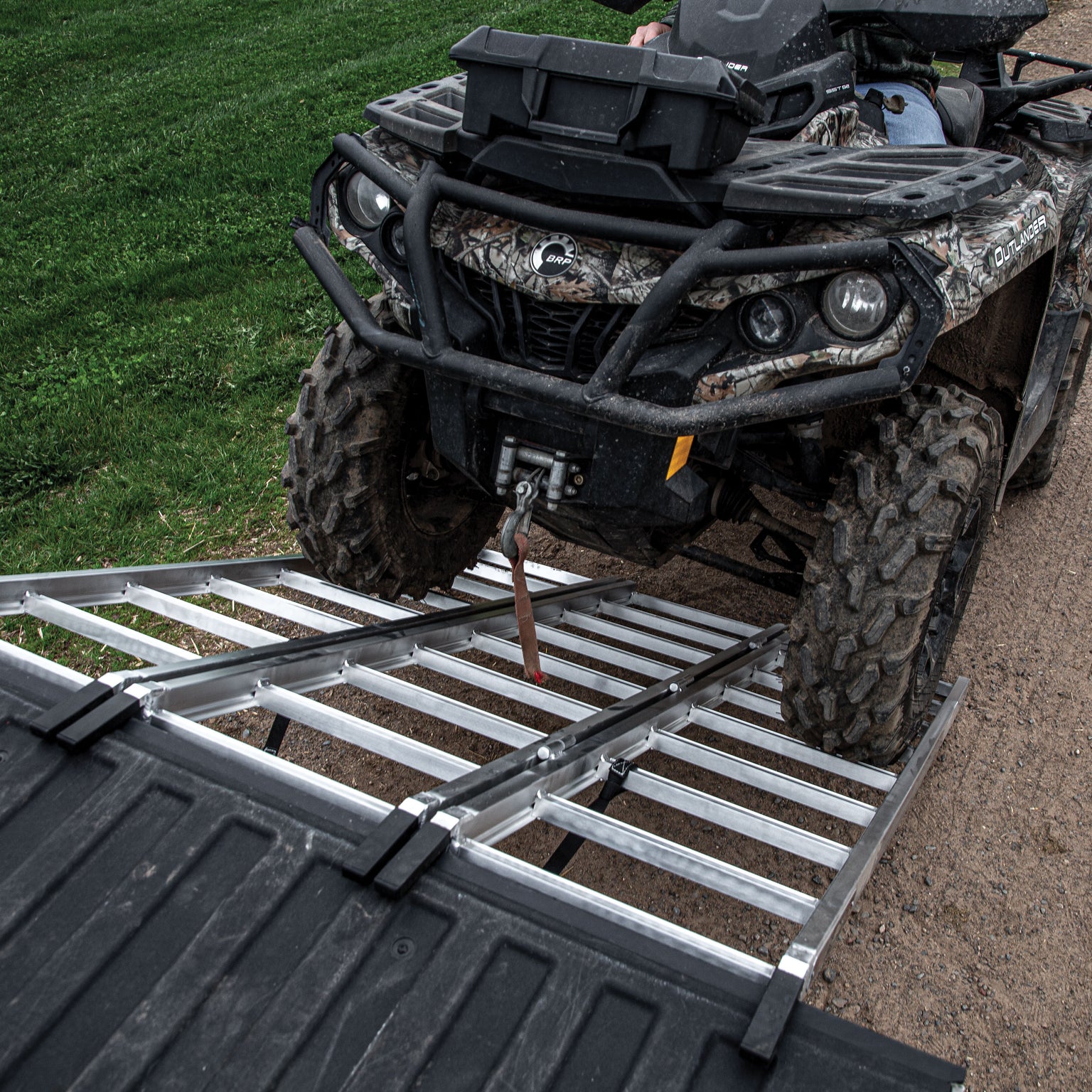 Bi-Fold & Tri-Fold Ramps — YUTRAX®